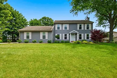 W169N10806 Redwood Lane, Germantown, WI 53022 - Photo 2