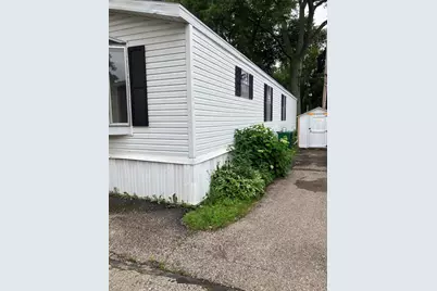 2120 S Riverside Drive #4, Beloit, WI 53511 - Photo 2