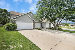 214 Douglas Dr, Brooklyn, WI 53521 - Photo 26