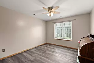 214 Douglas Dr, Brooklyn, WI 53521 - Photo 24