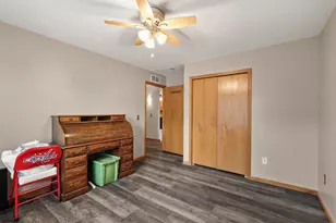 214 Douglas Dr, Brooklyn, WI 53521 - Photo 22