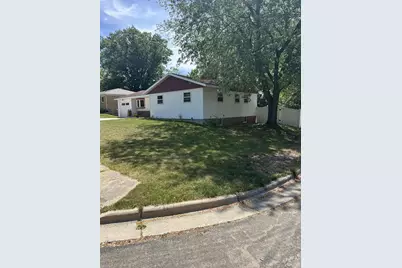 2913 Harriman Lane, Madison, WI 53713 - Photo 2
