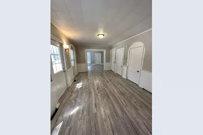 423-425 Center Avenue, Janesville, WI 53548 - Photo 18