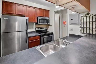2420 Independence Lane #209, Madison, WI 53704 - Photo 4
