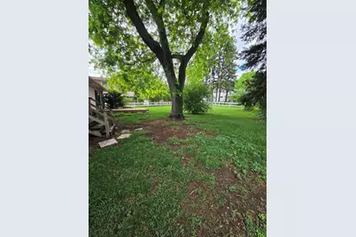 916 Roby Road, Stoughton, WI 53589 - Photo 16