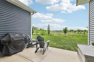 201 N Division St, Waunakee, WI 53597 - Photo 26