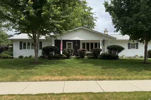 1004 Sunfield St, Sun Prairie, WI 53590 - Photo 1