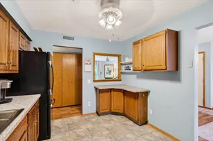 3108 Creekview Dr, Middleton, WI 53562 - Photo 14
