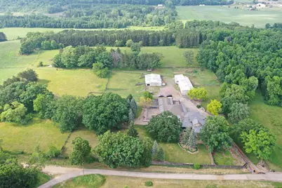 W9400 McMahon Rd, Portage, WI 53901 - Photo 2