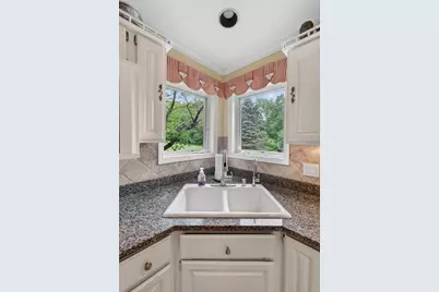 6359 Brandywood Trail, Sun Prairie, WI 53590 - Photo 14