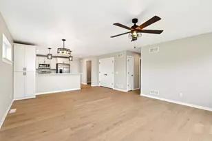 1061 Kamperschroer Wy, Sun Prairie, WI 53590 - Photo 18