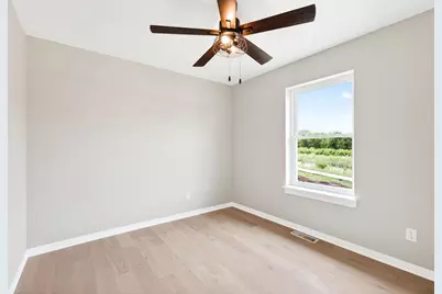 1061 Kamperschroer Way, Sun Prairie, WI 53590 - Photo 24