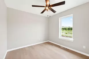 1061 Kamperschroer Wy, Sun Prairie, WI 53590 - Photo 24