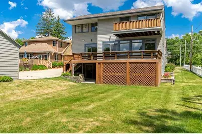 2230 S Riverside Drive, Beloit, WI 53511 - Photo 18