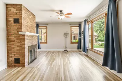2230 S Riverside Drive, Beloit, WI 53511 - Photo 32