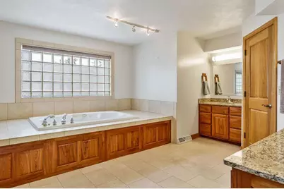 2230 S Riverside Drive, Beloit, WI 53511 - Photo 60