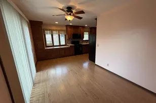 1125 N Pontiac Dr, Janesville, WI 53545 - Photo 10