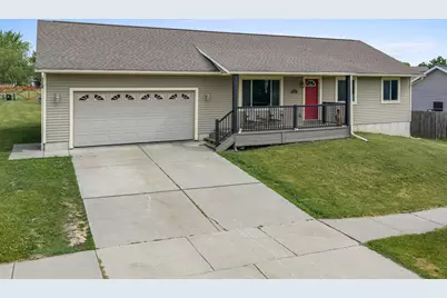 38 Dessa Rain Drive, Reedsburg, WI 53959 - Photo 2