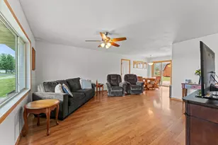 38 Dessa Rain Dr, Reedsburg, WI 53959 - Photo 6