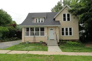 318 N 3rd St, Fort Atkinson, WI 53538 - Photo 10