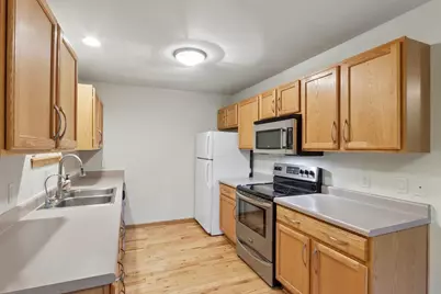 641 E Dayton Street, Madison, WI 53703 - Photo 10