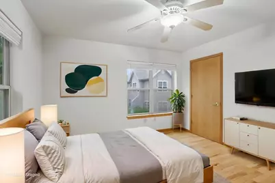 641 E Dayton Street, Madison, WI 53703 - Photo 20