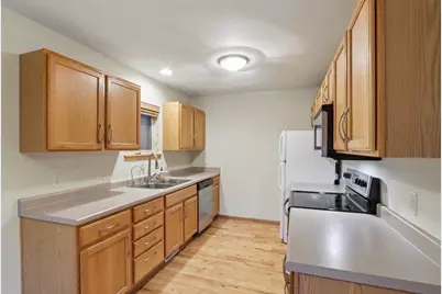 641 E Dayton Street, Madison, WI 53703 - Photo 12