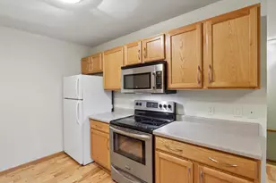 641 E Dayton St, Madison, WI 53703 - Photo 12