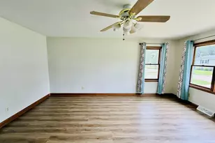 917 26th St, Monroe, WI 53566 - Photo 8
