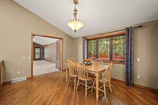 512 Dorn Dr, Waunakee, WI 53597 - Photo 12