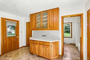 W5440 Halverson Dr, Poynette, WI 53955 - Photo 8