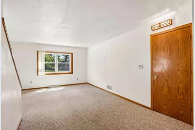 W5440 Halverson Drive, Poynette, WI 53955 - Photo 10