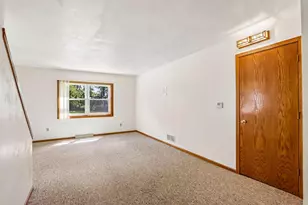 W5440 Halverson Dr, Poynette, WI 53955 - Photo 10