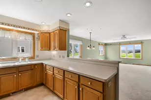 1352 15th St, Baraboo, WI 53913 - Photo 6