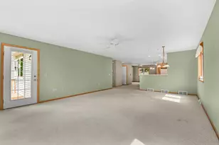 1352 15th St, Baraboo, WI 53913 - Photo 10