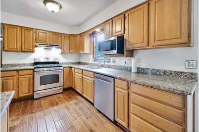 1289 Crossing Ridge Trail, Sun Prairie, WI 53590 - Photo 10