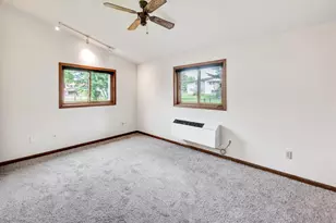 1289 Crossing Ridge Trail, Sun Prairie, WI 53590 - Photo 20