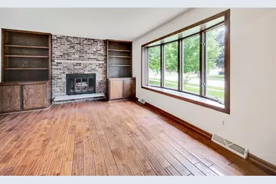 1289 Crossing Ridge Trail, Sun Prairie, WI 53590 - Photo 8