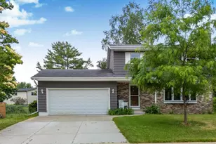 1289 Crossing Ridge Trail, Sun Prairie, WI 53590 - Photo 1