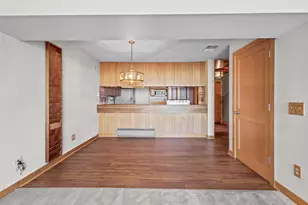 404 S Blount St, Madison, WI 53703 - Photo 14