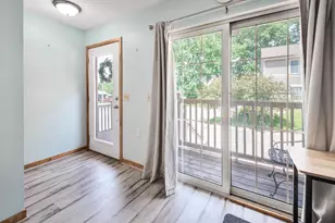 5241 Frisco Ct, Middleton, WI 53562 - Photo 2