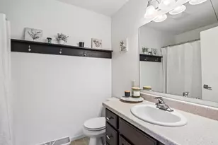 1 Beihoffer Ct, Madison, WI 53719 - Photo 22