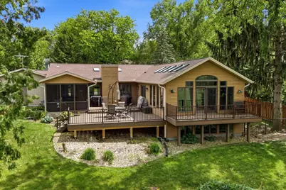 718 Arbor Vitae Place, Verona, WI 53593 - Photo 2