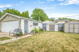 1431 Garfield Ave, Beloit, WI 53511 - Photo 22