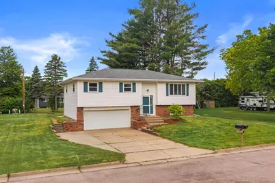 1410 17th Street South, Wisconsin Rapids, WI 54494 - Photo 2