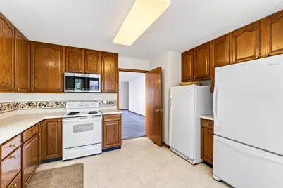 6122 Thornebury Drive, Madison, WI 53719 - Photo 6