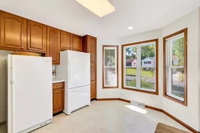 6122 Thornebury Drive, Madison, WI 53719 - Photo 8