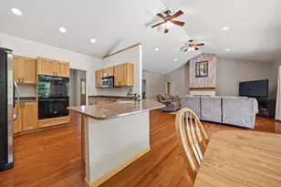 401 Highland Rd, Cambridge, WI 53523 - Photo 16