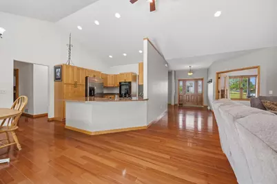 401 Highland Road, Cambridge, WI 53523 - Photo 10