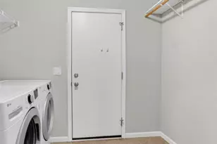 9338 Highland Gate Way, Madison, WI 53593 - Photo 6